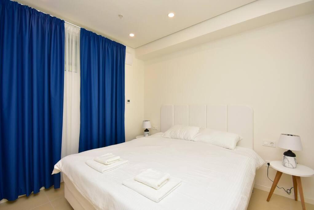 Brand New ! Seaside Apt With Poolview & Parking 부드바 외부 사진